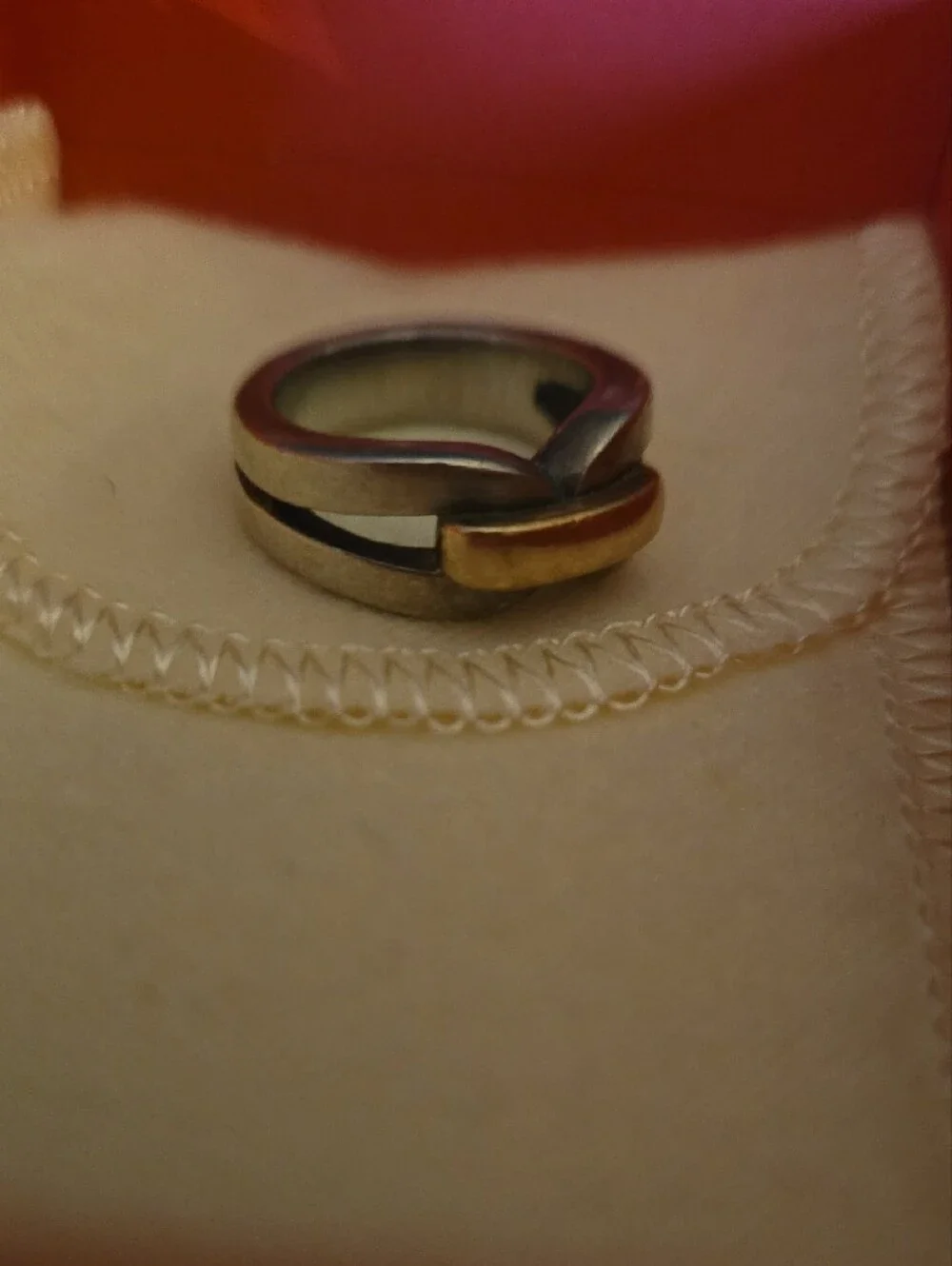 James Avery Linked Heart Sterling Silver/14K Gold, Size 4 - Picture 2 of 3